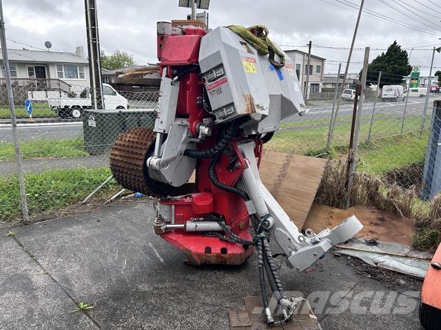 Log Max 1000XT Építőipar - Egyebek