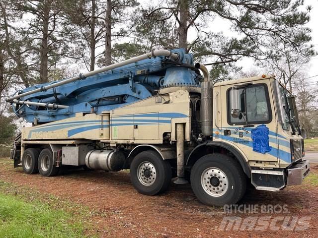 Mack 47M Betonpumpák