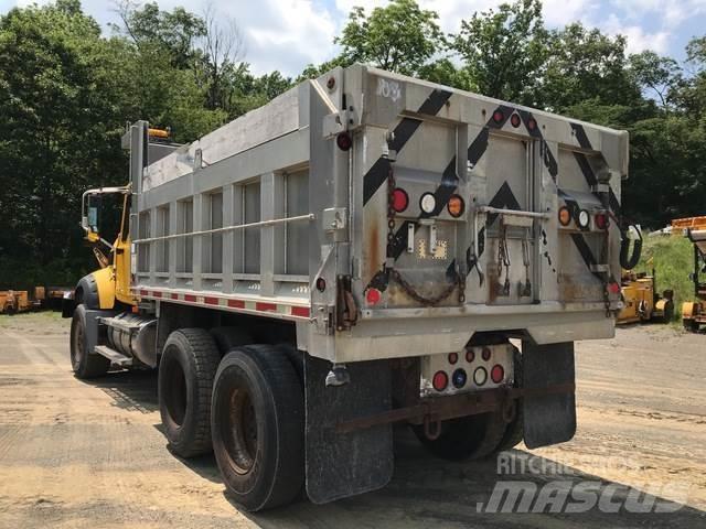 Mack 700 Hóeltakarítók