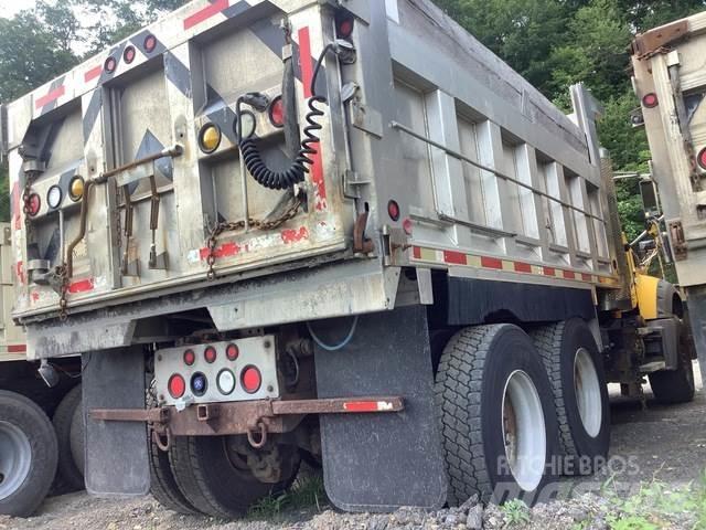 Mack 700 Hóeltakarítók