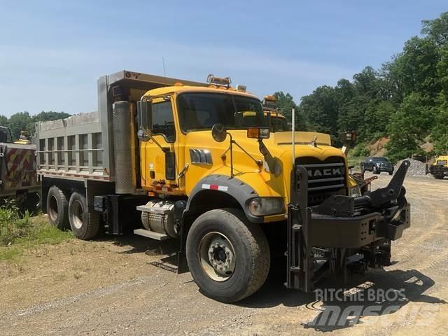 Mack 700 Hóeltakarítók