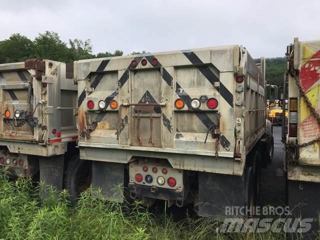Mack 700 Hóeltakarítók