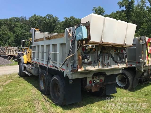 Mack 700 Hóeltakarítók