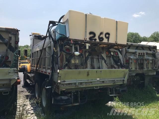 Mack 700 Hóeltakarítók