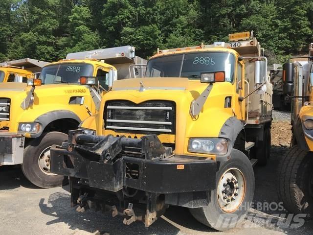 Mack 700 Hóeltakarítók