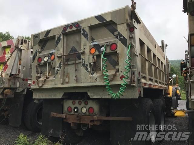 Mack 700 Hóeltakarítók