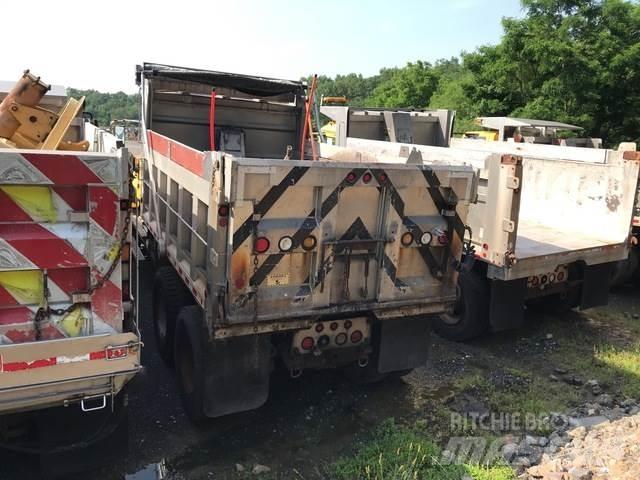 Mack 700 Hóeltakarítók