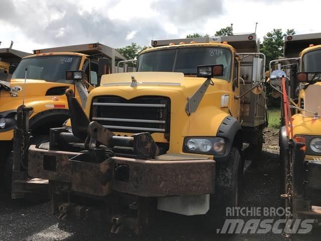 Mack 700 Hóeltakarítók