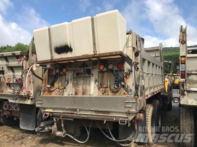 Mack 700 Hóeltakarítók