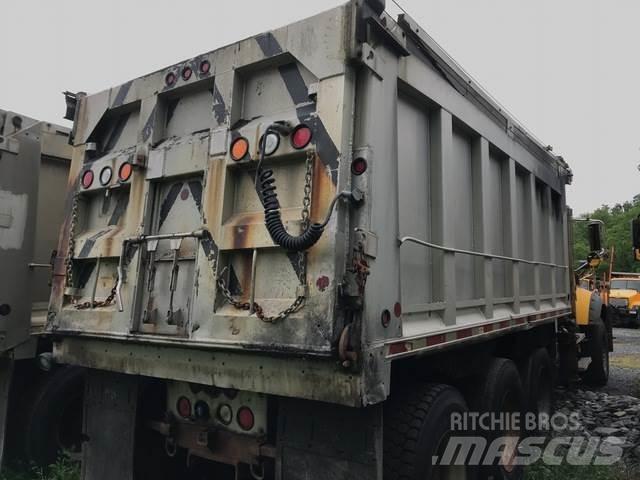 Mack 700 Hóeltakarítók