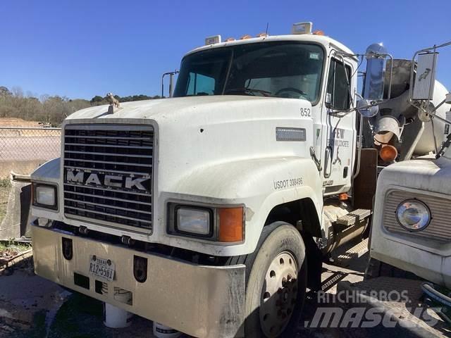 Mack CH613 Nyergesvontatók