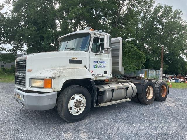 Mack CH613 Nyergesvontatók