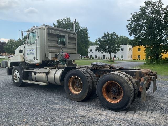 Mack CH613 Nyergesvontatók