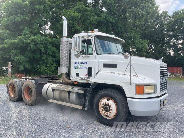 Mack CH613 Nyergesvontatók