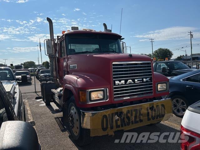 Mack CH613 Nyergesvontatók