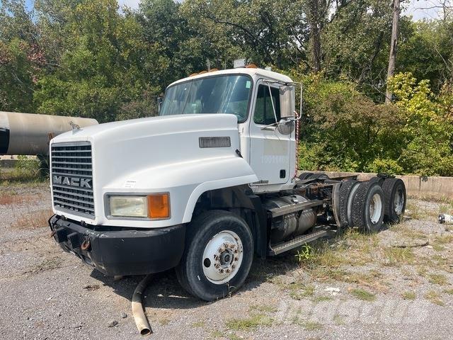 Mack CH613 Nyergesvontatók