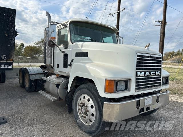 Mack CH613 Nyergesvontatók