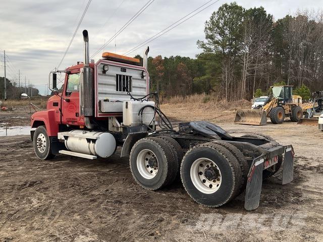 Mack CH613 Nyergesvontatók