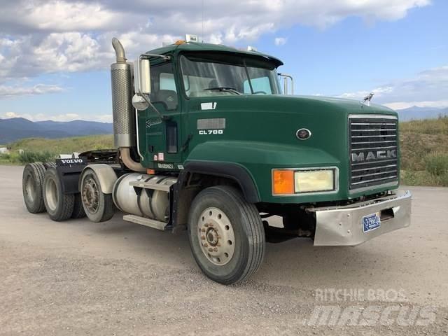 Mack CL733 Nyergesvontatók