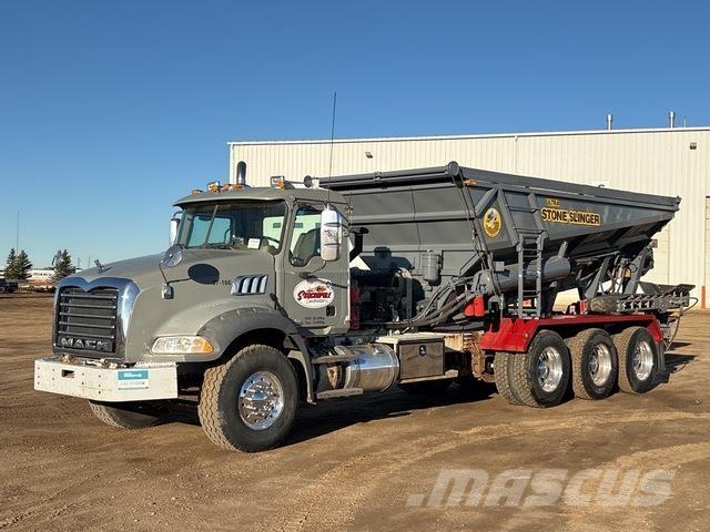 Mack CT713 Betontörő gépek