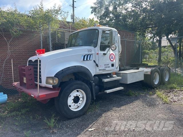 Mack CTP713 Nyergesvontatók