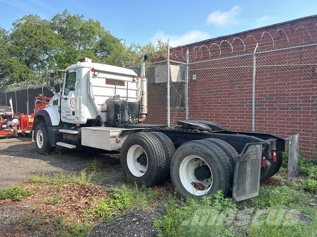 Mack CTP713 Nyergesvontatók