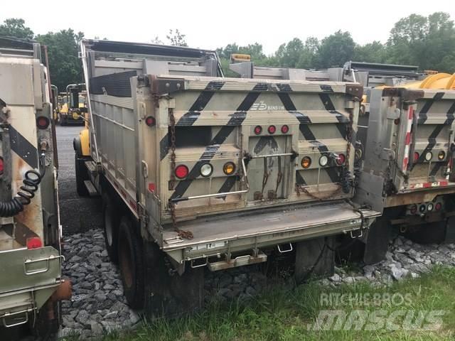 Mack CV700 Hóeltakarítók