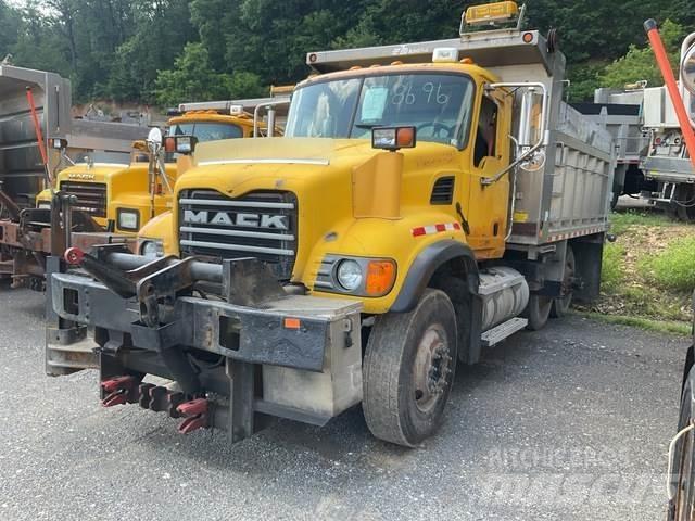 Mack CV700 Hóeltakarítók
