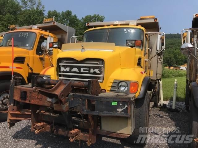 Mack CV700 Hóeltakarítók