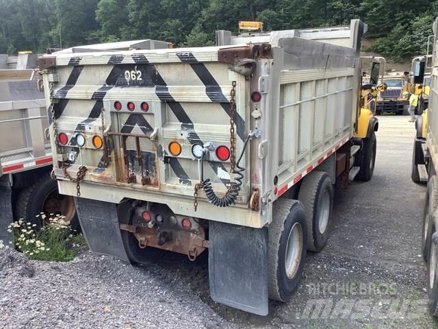 Mack CV700 Hóeltakarítók