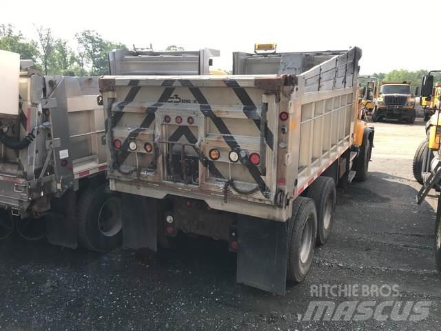 Mack CV700 Billenő teherautók