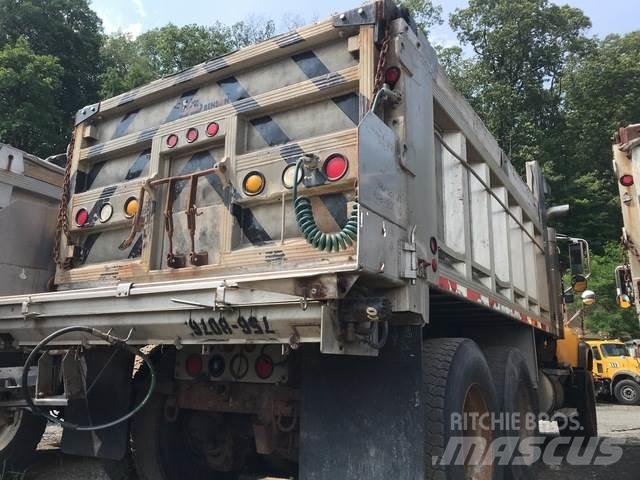 Mack CV700 Hóeltakarítók