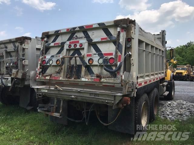 Mack CV700 Hóeltakarítók