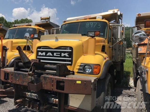Mack CV700 Hóeltakarítók