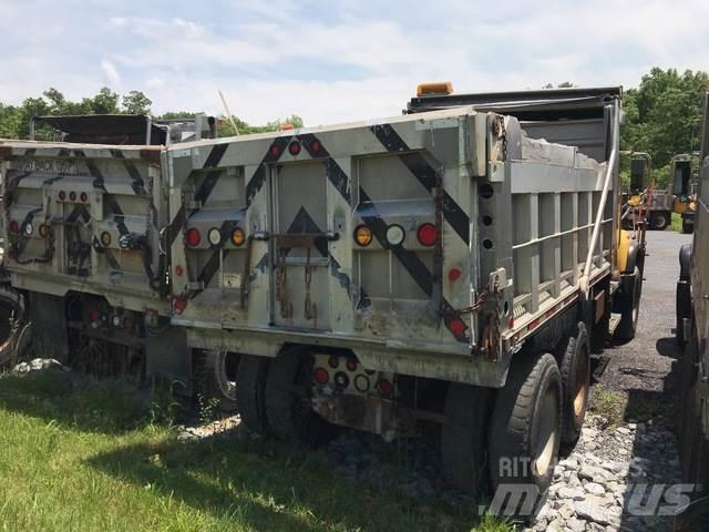 Mack CV700 Hóeltakarítók