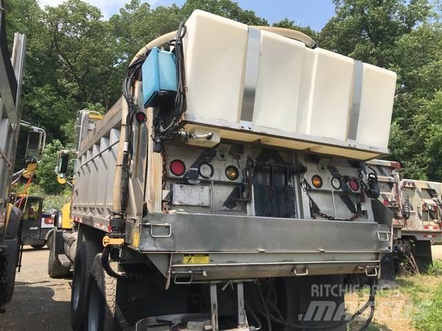Mack CV700 Hóeltakarítók