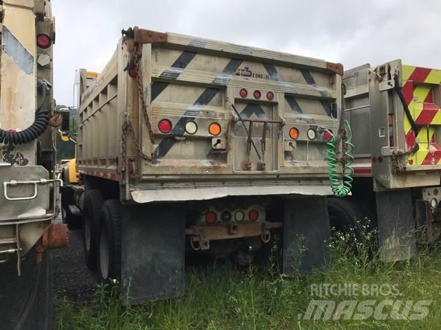 Mack CV700 Hóeltakarítók