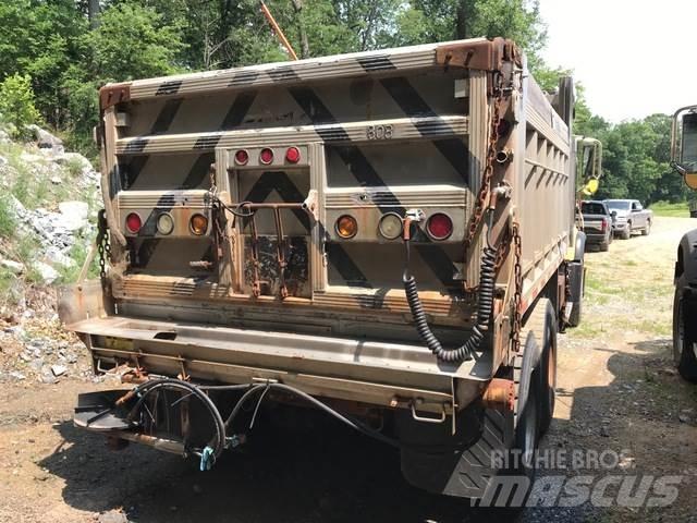 Mack CV700 Hóeltakarítók