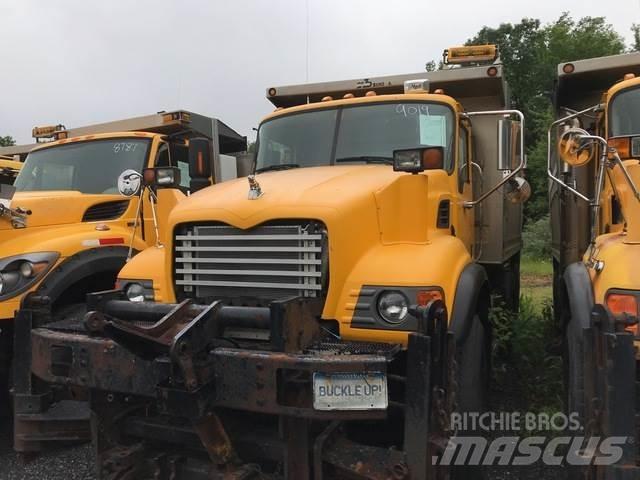 Mack CV700 Hóeltakarítók