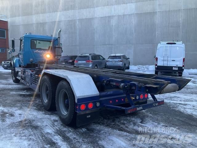 Mack CV713 Hidraulikus konténerszállító