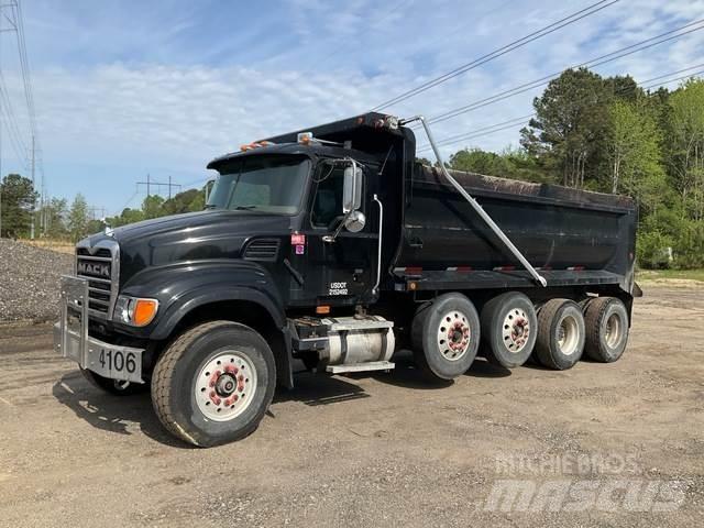 Mack CV713 Billenő teherautók