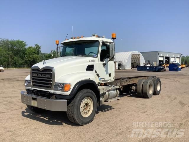 Mack CV713 Vezetőfülke és belső tartozékok