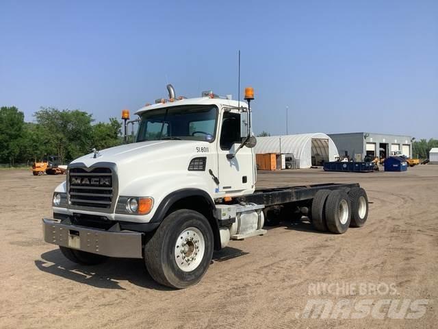 Mack CV713 Vezetőfülke és belső tartozékok