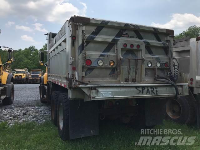 Mack CV713 Hóeltakarítók