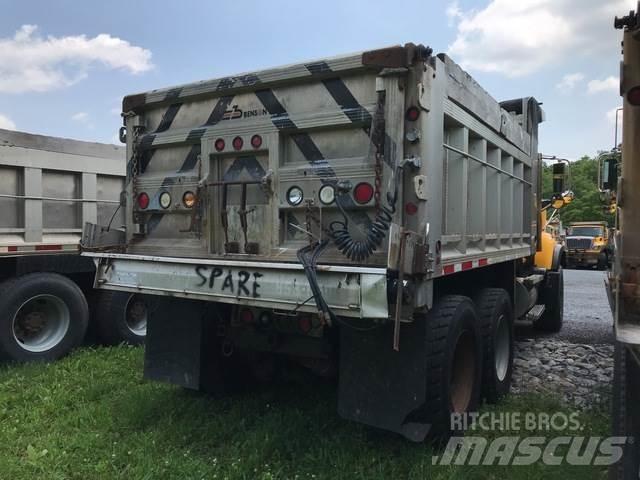 Mack CV713 Hóeltakarítók