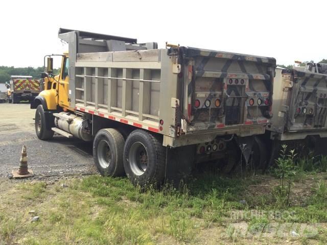 Mack CV713 Billenő teherautók
