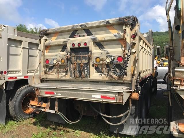 Mack CV713 Hóeltakarítók