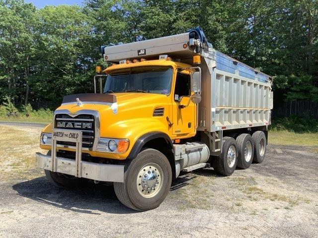 Mack CV713 Billenő teherautók