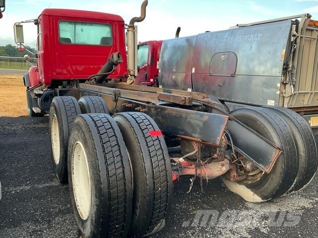 Mack CV713 Vezetőfülke és belső tartozékok