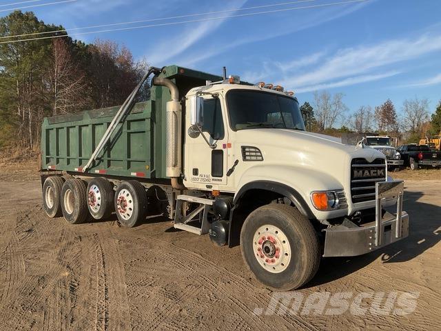 Mack CV713 Billenő teherautók